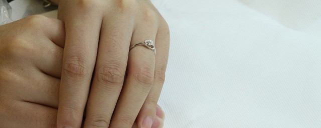 女生戴戒指十個手指的含義 簡述戒指的歷史