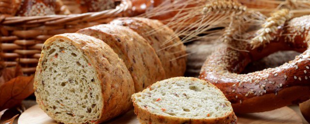 如何制作面包 在傢就能吃到美味的面包