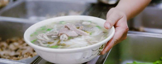 湯粉高湯的熬制方法 熬制高湯的做法和步驟