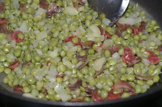臘腸碗豆燜飯