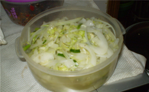 洋蔥炒白菜