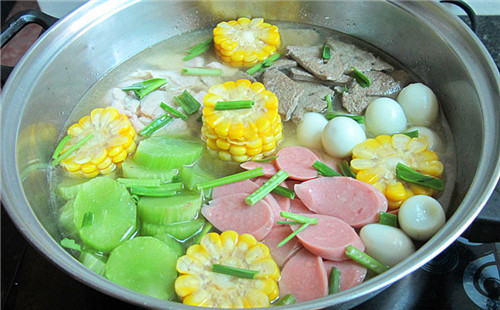 鶉蛋豬肝鍋