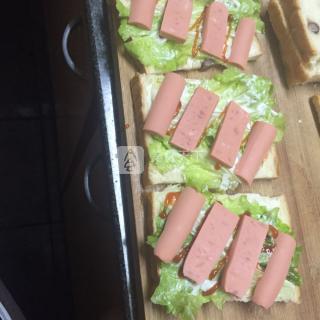 傢庭簡單三明治