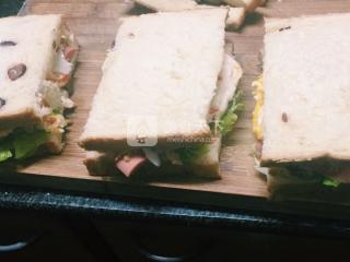 傢庭簡單三明治
