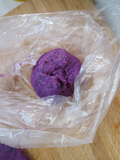 奶香紫薯芝麻餅