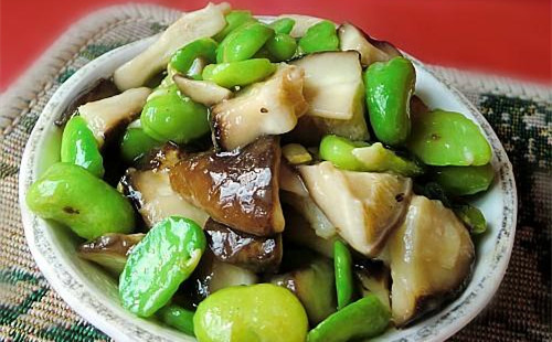 香菇炒蠶豆