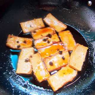 鍋貼大塊豆腐