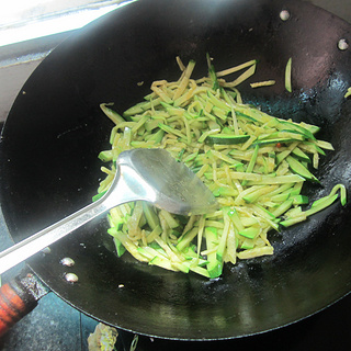 北瓜絲炒米飯