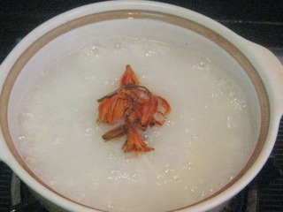 百合花白果糯米粥