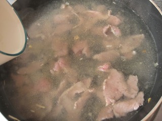 牛肉海帶湯