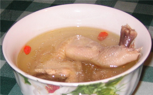 黃芪雞湯