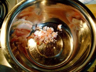 海鮮餛飩伴核桃蘑菇汁