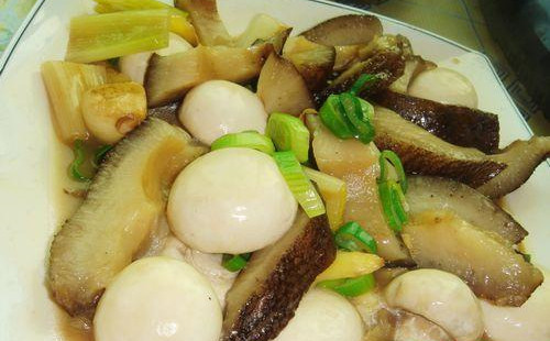 蔥燒海參燴口蘑