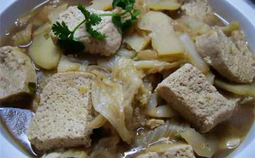 白菜燉凍豆腐