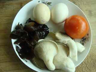 木耳蘑菇炒雞蛋