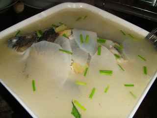 鯽魚蘿卜湯
