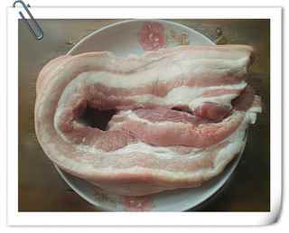 鵪鶉蛋燉肉