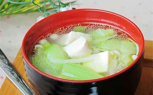 絲瓜豆腐湯