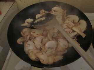 彩椒蘑菇雞