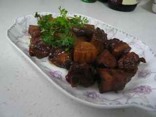 杏鮑菇搭上紅燒肉