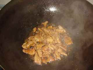 口蘑炒肉片