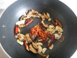 花菜炒粉絲