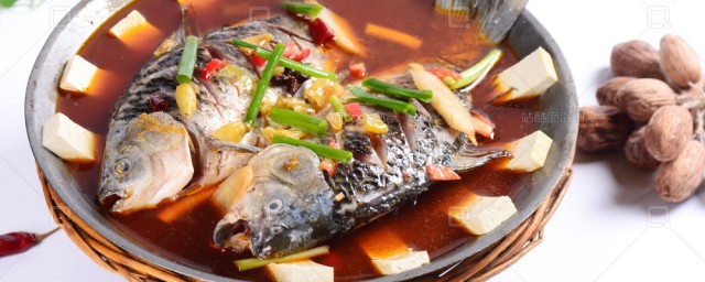 鯉魚燉豆腐怎麼做 鯉魚燉豆腐的做法