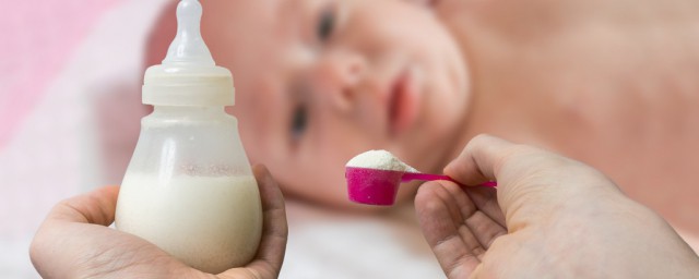 調制乳粉和配方奶粉的區別 調制乳粉好還是奶粉好