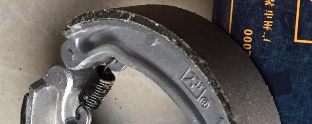 摩托車油剎車片是怎麼修理 你會嗎