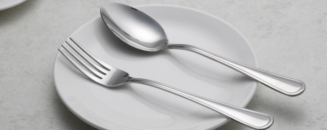 劣質不銹鋼餐具的危害 以及如何分辨劣質不銹鋼餐具
