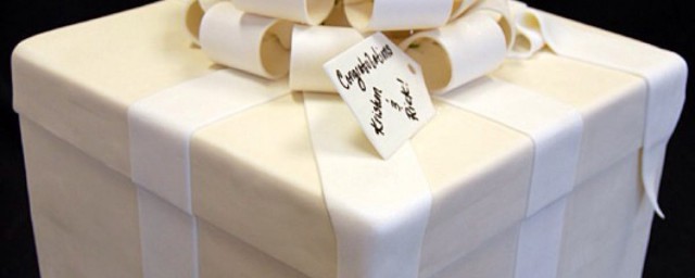 禮物盒蛋糕的做法 Tiffany禮物盒蛋糕的做法