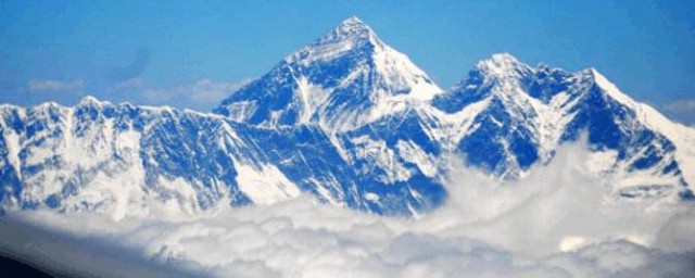 中國登上珠穆朗瑪峰是哪年 中國登山隊什麼時候成立的