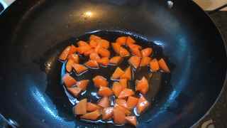 紅蘿卜炒土豆