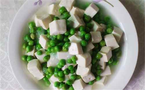 豌豆燴豆腐