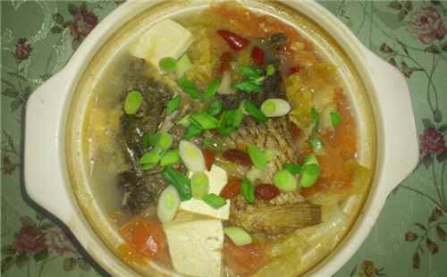 砂鍋鯽魚酸菜豆腐煲