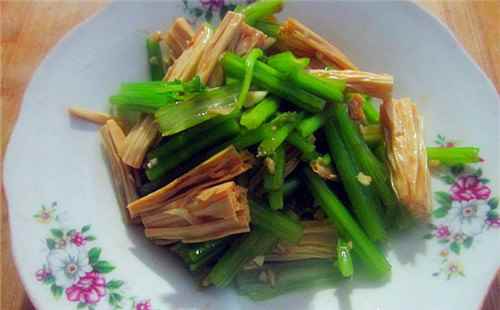 涼拌芹菜腐竹