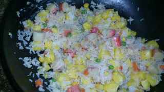 菠蘿海鮮飯