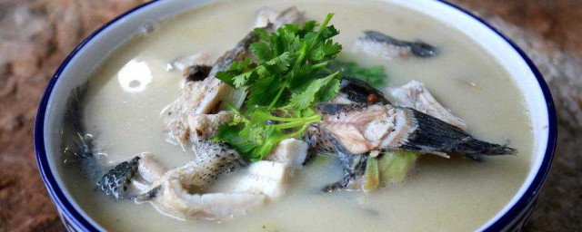 用電飯煲怎麼做魚湯 溫暖你的胃