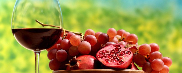 自制幹紅葡萄酒正確方法 在傢也能做出美味葡萄酒