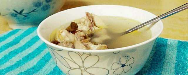 石斛燉雞湯的做法 很滋補的一道湯品