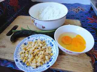 黃瓜雞蛋玉米粒炒飯