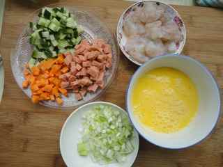 蝦仁什錦炒飯