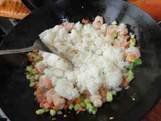 蝦仁什錦炒飯