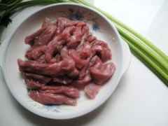 幹煸牛肉絲