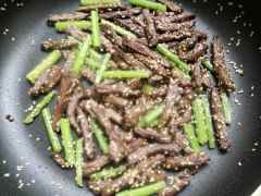幹煸牛肉絲