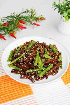 幹煸牛肉絲