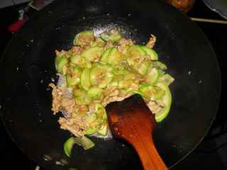 西葫蘆炒肉片