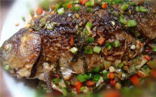 酸菜燒鯽魚