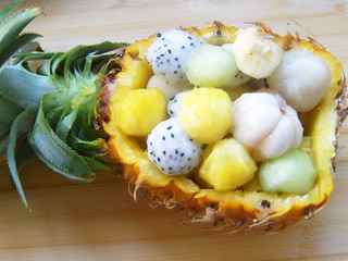 菠蘿船水果沙拉