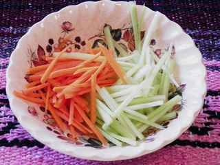 冬菇芹菜土豆絲
